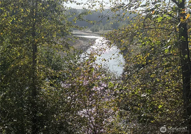 Photo 3 of Sale Pending at 1 Nka Frank Smith Rd, Toutle, WA 98649 | MLS# NWM2573438 | Listing updated on 2026-09-25