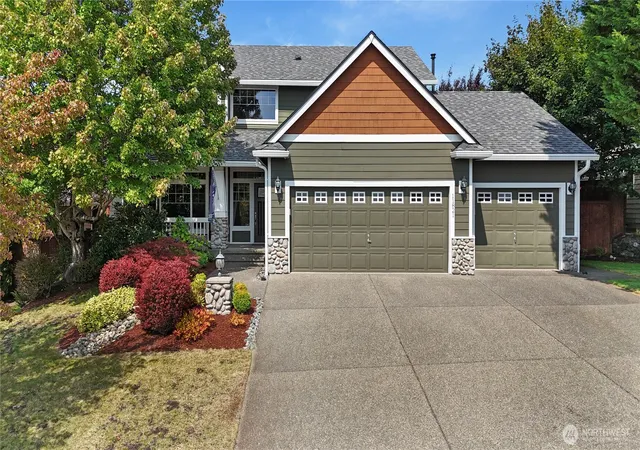 Photo 1 of Single family home for sale at 11821 184th St E, Puyallup, WA 98374 | MLS# NWM2573494 | Listing updated on 2026-09-21