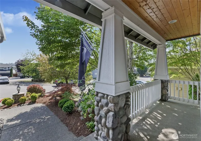 Photo 4 of Single family home for sale at 11821 184Th St E, Puyallup, WA 98374 | MLS# NWM2573494 | Listing updated on 2026-09-21