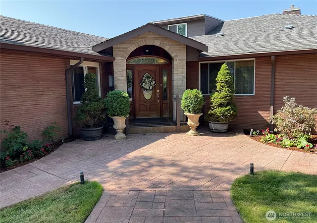 Photo 1 of Sale Pending at (Undisclosed), Renton, WA 98056 | MLS# NWM2573533 | Listing updated on 2026-09-25
