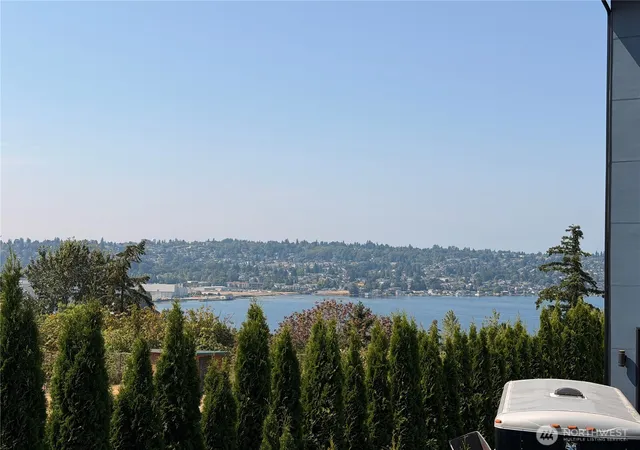 Photo 3 of Sale Pending at (Undisclosed), Renton, WA 98056 | MLS# NWM2573533 | Listing updated on 2026-09-25