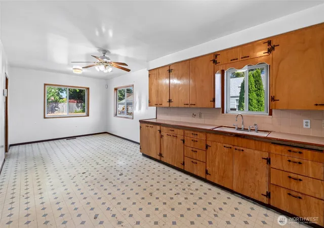 Photo 4 of Sale Pending at 1323 E 56Th St, Tacoma, WA 98404 | MLS# NWM2573556 | Listing updated on 2026-09-14