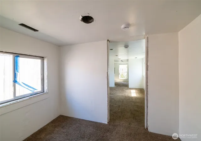 Photo 3 of Single family home for sale at 1320 Delaware Ave, Centralia, WA 98531 | MLS# NWM2573557 | Listing updated on 2026-09-30