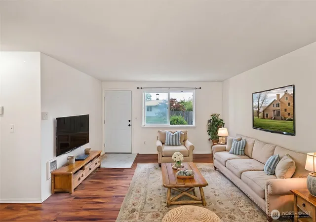 Photo 2 of Single family home for sale at 262 Ne Bryan Ln, Belfair, WA 98528 | MLS# NWM2573637 | Listing updated on 2026-09-30
