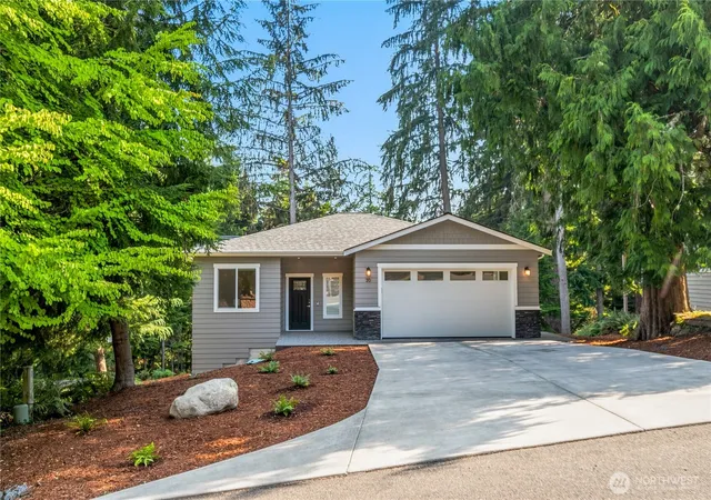 Photo 2 of Single family home for sale at 20 Sweetclover Cir, Bellingham, WA 98229 | MLS# NWM2573640 | Listing updated on 2026-09-25