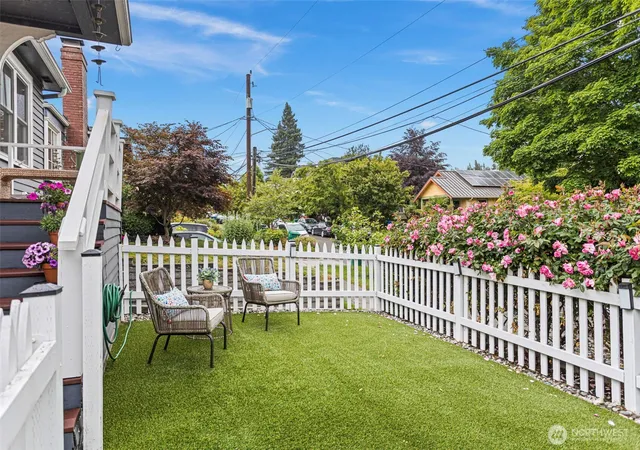 Photo 4 of Single family home for sale at 3917 Midvale Ave N #A, Seattle, WA 98103 | MLS# NWM2573668 | Listing updated on 2026-10-02