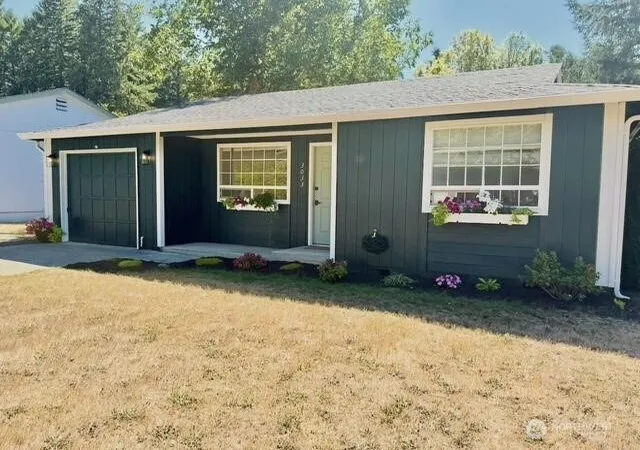 Photo 2 of Sale Pending at 3033 Chelsea Ct Nw, Olympia, WA 98502 | MLS# NWM2573691 | Listing updated on 2026-09-25