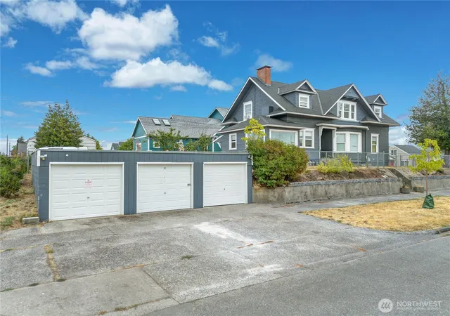 Photo 1 of Sale Pending at 1522 S M St, Tacoma, WA 98405 | MLS# NWM2573774 | Listing updated on 2026-09-25