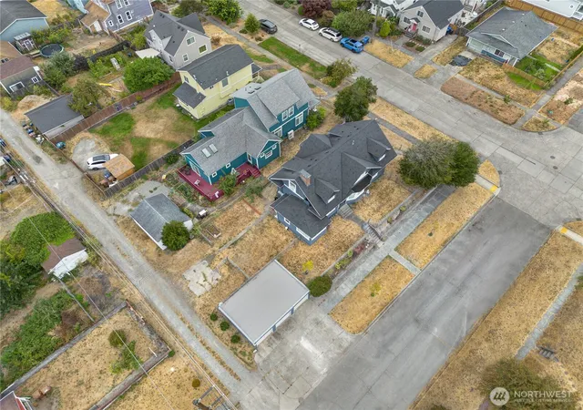 Photo 3 of Sale Pending at 1522 S M St, Tacoma, WA 98405 | MLS# NWM2573774 | Listing updated on 2026-09-25