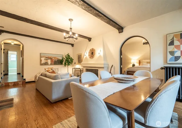 Photo 4 of Condo for sale at 4204 11Th Ave Ne #8, Seattle, WA 98105 | MLS# NWM2573786 | Listing updated on 2026-09-30
