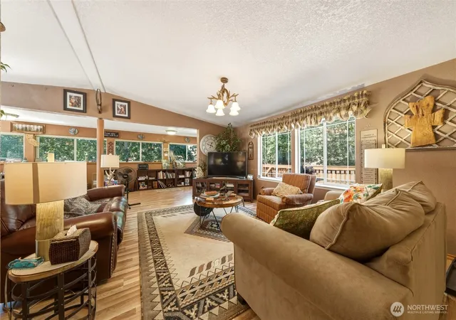 Photo 4 of Manufactured home for sale at 112 Tum-A-Lum Lane, Pomeroy, WA 99347 | MLS# NWM2573891 | Listing updated on 2026-09-25