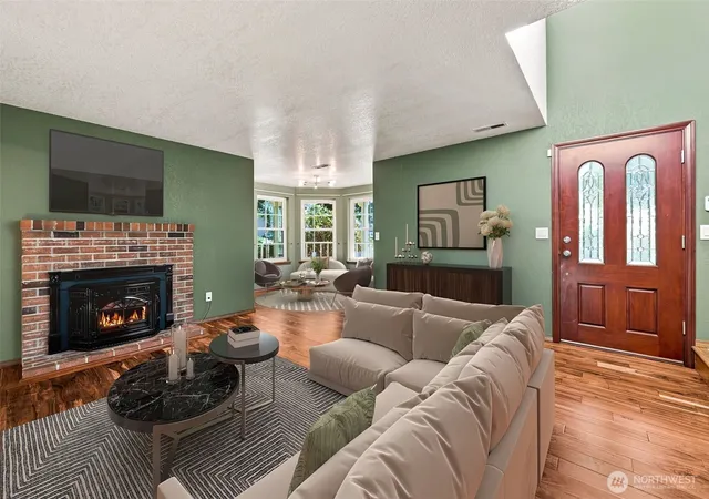 Photo 4 of Single family home for sale at 4048 Oxford Loop Se, Lacey, WA 98503 | MLS# NWM2574069 | Listing updated on 2026-09-25