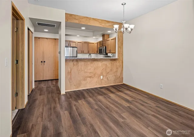 Photo 4 of Condo for sale at 4702 Mill Pond Dr Se #403, Auburn, WA 98092 | MLS# NWM2574150 | Listing updated on 2026-09-25
