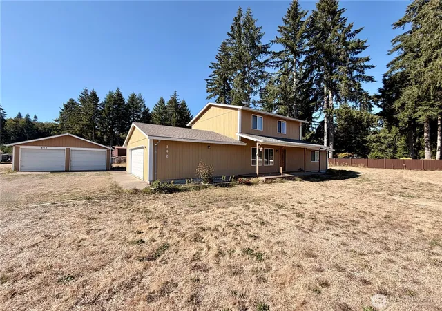 Photo 1 of Single family home for sale at 142 Gassman Rd, Castle Rock, WA 98611 | MLS# NWM2574153 | Listing updated on 2026-09-29