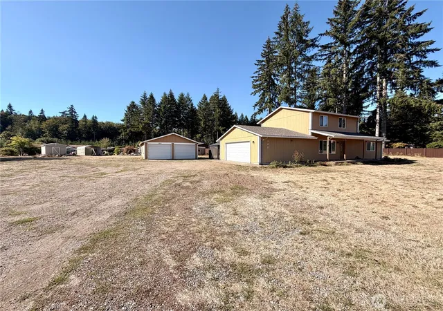 Photo 3 of Single family home for sale at 142 Gassman Rd, Castle Rock, WA 98611 | MLS# NWM2574153 | Listing updated on 2026-09-29