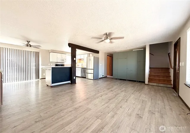 Photo 4 of Single family home for sale at 142 Gassman Rd, Castle Rock, WA 98611 | MLS# NWM2574153 | Listing updated on 2026-09-29