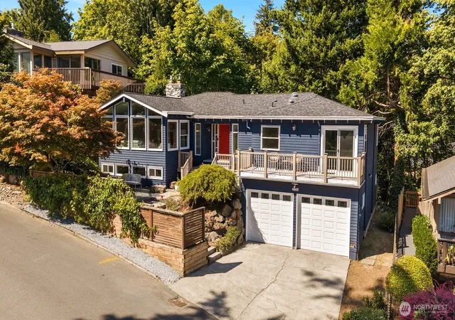 Photo 1 of Single family home for sale at 3734 Ne 150th St, Lake Forest Park, WA 98155 | MLS# NWM2574197 | Listing updated on 2026-09-25