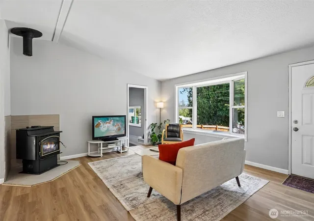 Photo 3 of Single family home for sale at 814 S Davies Rd, Lake Stevens, WA 98258 | MLS# NWM2574204 | Listing updated on 2026-09-24