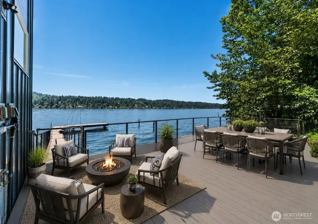 Photo 2 of Sale Pending at 6409 Ripley Ln E, Renton, WA 98056 | MLS# NWM2574233 | Listing updated on 2026-09-25