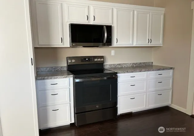 Photo 3 of Sale Pending at 306 E 5Th Ave, Ritzville, WA 99169 | MLS# NWM2574246 | Listing updated on 2026-09-25