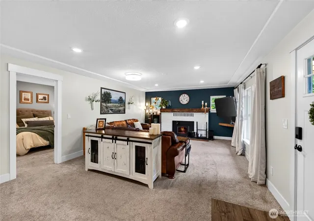 Photo 3 of Single family home for sale at 39611 62nd Avenue E, Eatonville, WA 98328 | MLS# NWM2574249 | Listing updated on 2026-10-01