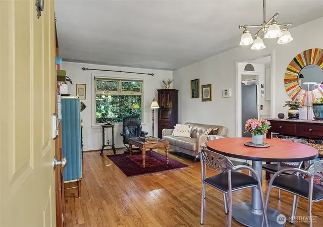 Photo 3 of Single family home for sale at 4320 31st Avenue W, Seattle, WA 98199 | MLS# NWM2574328 | Listing updated on 2026-09-21