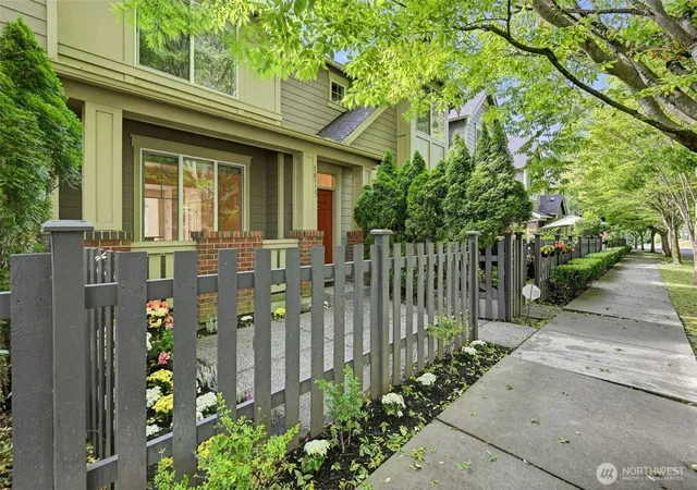 Photo 2 of Townhouse for sale at 10715 Ross Rd #C, Bothell, WA 98011 | MLS# NWM2574354 | Listing updated on 2026-09-22