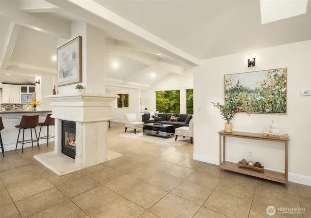 Photo 4 of Single family home for sale at 310 Skyline Dr, Edmonds, WA 98020 | MLS# NWM2574379 | Listing updated on 2026-09-22