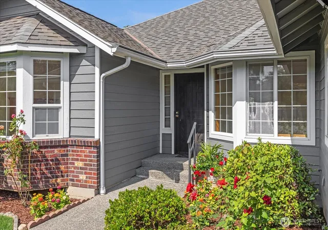 Photo 2 of Single family home for sale at 4121 173rd Street Sw, Lynnwood, WA 98037 | MLS# NWM2574490 | Listing updated on 2026-09-22