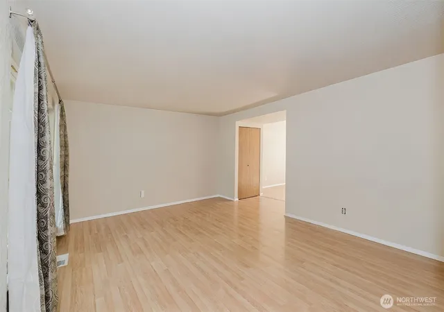 Photo 4 of Single family home for sale at 776 SW Littletree Cir, Port Orchard, WA 98367 | MLS# NWM2574543 | Listing updated on 2026-09-25
