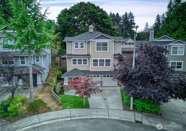 Photo 1 of Sale Pending at 405 46th St Se, Everett, WA 98203 | MLS# NWM2574549 | Listing updated on 2026-09-21