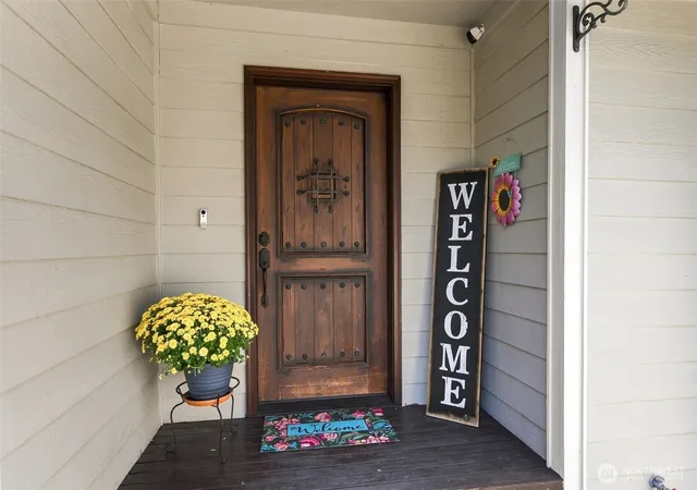 Photo 2 of Single family home for sale at 3519 Gray Ct Ne, Lacey, WA 98516 | MLS# NWM2574684 | Listing updated on 2026-10-01