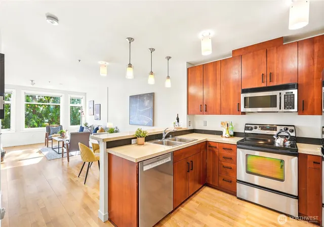 Photo 4 of Condo for sale at 655 Crockett St #B203, Seattle, WA 98109 | MLS# NWM2574712 | Listing updated on 2026-09-25