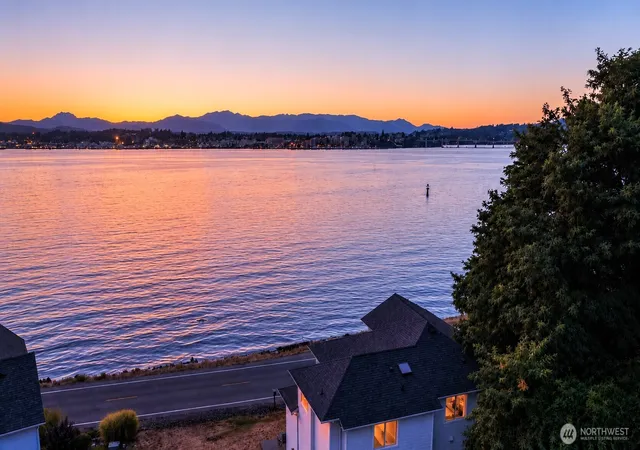 Photo 1 of Sale Pending at 1989 Beach Dr E, Port Orchard, WA 98366 | MLS# NWM2574730 | Listing updated on 2026-09-25
