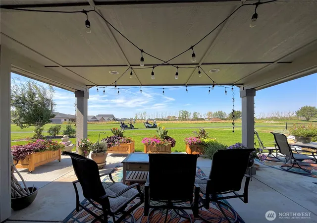 Photo 3 of Single family home for sale at 4154 Hedman Ct, Moses Lake, WA 98837 | MLS# NWM2574767 | Listing updated on 2026-09-25