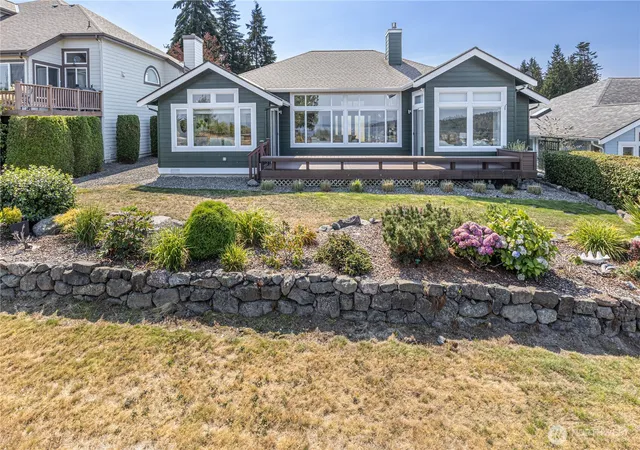Photo 3 of Sale Pending at 52 Sea Vista Ter, Port Ludlow, WA 98365 | MLS# NWM2574808 | Listing updated on 2026-09-20