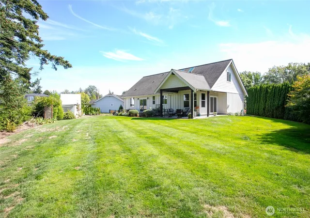 Photo 2 of Sale Pending at 507 Village Ct, Lynden, WA 98264 | MLS# NWM2574852 | Listing updated on 2026-09-25