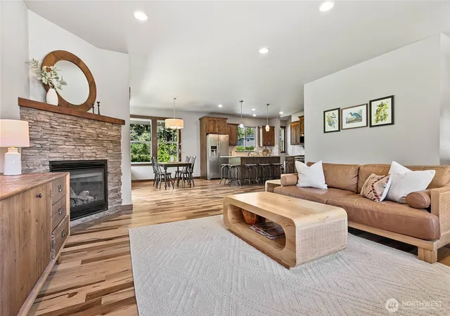 Photo 3 of Sale Pending at 507 Village Ct, Lynden, WA 98264 | MLS# NWM2574852 | Listing updated on 2026-09-25