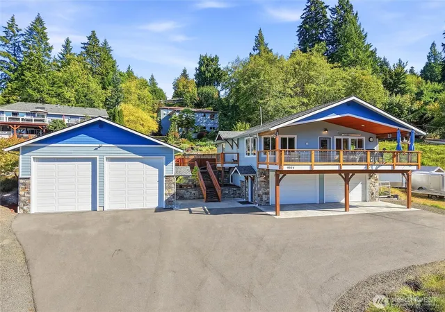 Photo 2 of Single family home for sale at 9924 Mariner Dr Nw, Olympia, WA 98502 | MLS# NWM2574889 | Listing updated on 2026-09-25
