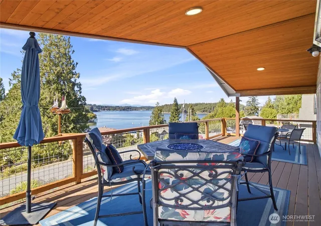 Photo 1 of Single family home for sale at 9924 Mariner Dr Nw, Olympia, WA 98502 | MLS# NWM2574889 | Listing updated on 2026-09-25