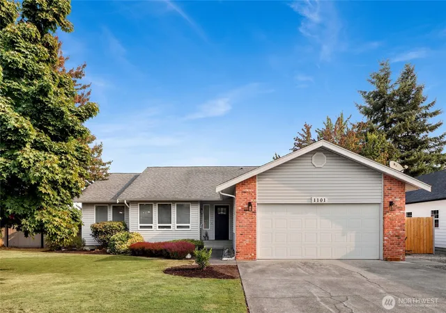 Photo 1 of Single family home for sale at 1101 Cascade Way, Lynden, WA 98264 | MLS# NWM2574914 | Listing updated on 2026-09-25