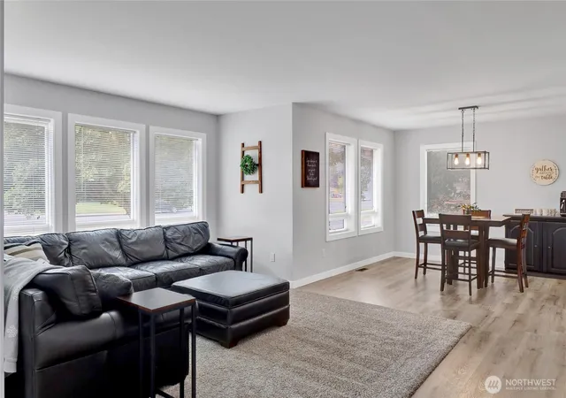 Photo 3 of Single family home for sale at 1101 Cascade Way, Lynden, WA 98264 | MLS# NWM2574914 | Listing updated on 2026-09-25