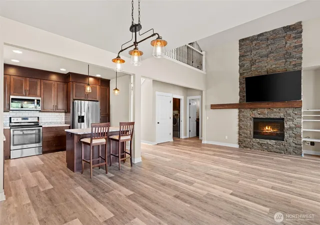 Photo 2 of Single family home for sale at 1726 Skeena Ct, Wenatchee, WA 98801 | MLS# NWM2574952 | Listing updated on 2026-10-01