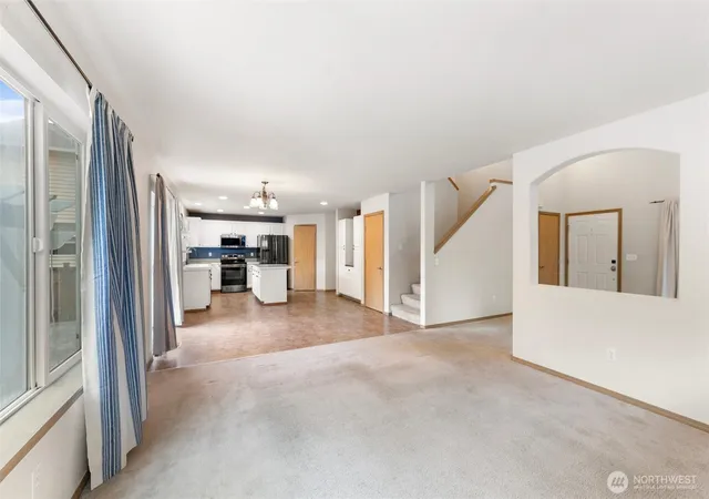 Photo 3 of Sale Pending at 11820 126th St Ct E, Puyallup, WA 98374 | MLS# NWM2575038 | Listing updated on 2026-09-28