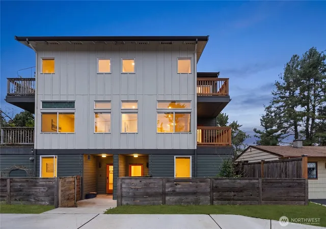 Photo 1 of Townhouse for sale at 18309 11th Ave Ne #B, Shoreline, WA 98155 | MLS# NWM2575061 | Listing updated on 2026-09-29