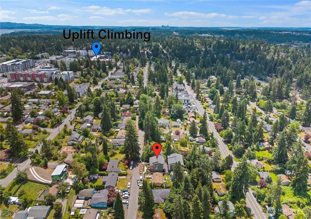 Photo 3 of Townhouse for sale at 18309 11Th Ave Ne #B, Shoreline, WA 98155 | MLS# NWM2575061 | Listing updated on 2026-09-29