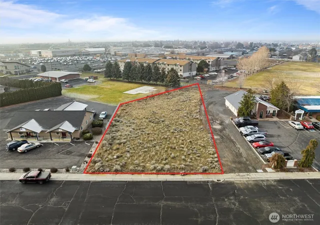 Photo 2 of Land for sale at 1412 E Hunter Pl, Moses Lake, WA 98837 | MLS# NWM2575108 | Listing updated on 2026-09-25