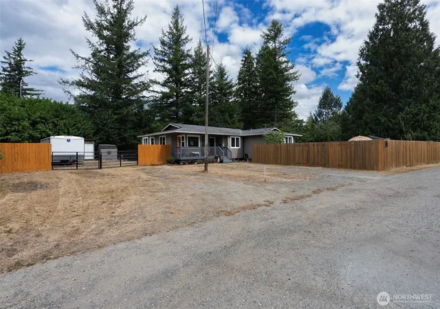 Photo 2 of Single family home for sale at 17126 415th Avenue Se, Gold Bar, WA 98251 | MLS# NWM2575118 | Listing updated on 2026-09-25