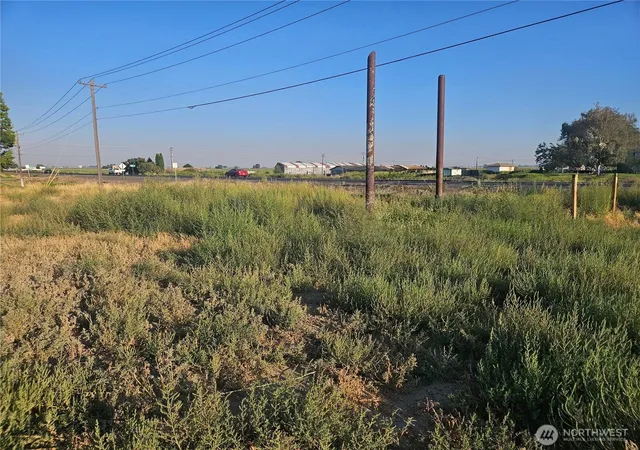 Photo 1 of Sale Pending at 0 West Cnl Hwy 28, Quincy, WA 98848 | MLS# NWM2575177 | Listing updated on 2026-10-01