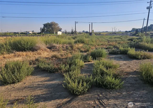 Photo 2 of Sale Pending at 0 West Cnl Hwy 28, Quincy, WA 98848 | MLS# NWM2575177 | Listing updated on 2026-10-01